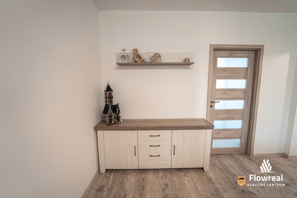 2-Zimmer-Wohnung, Trenčín – Juh – Diele