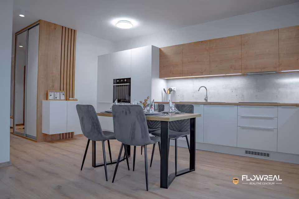 2-Zimmer-Wohnung, Dubnica nad Váhom – Küche