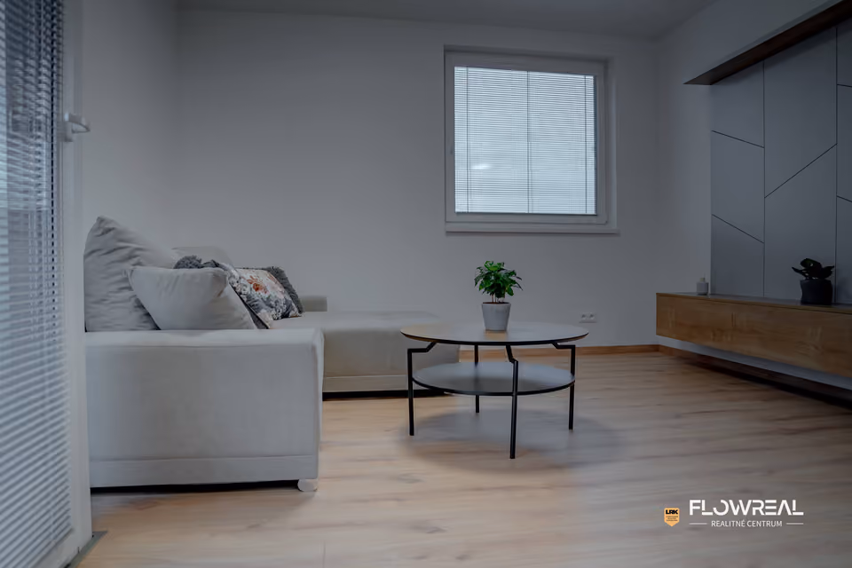 2-Zimmer-Wohnung, Dubnica nad Váhom – Wohnzimmer