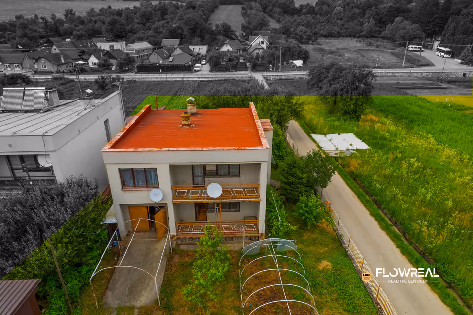 House, 5 rooms, Košecké Podhradie – house from a drone