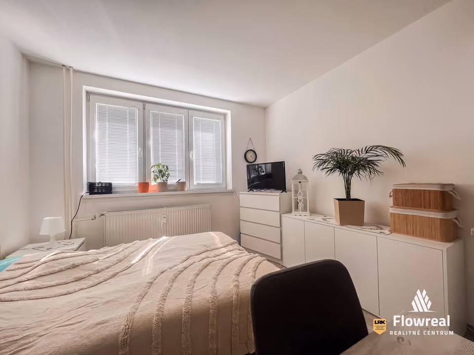 1-Zimmer-Wohnung, Ilava