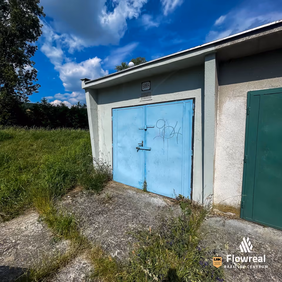 Garage, Trenčín – Sihoť II