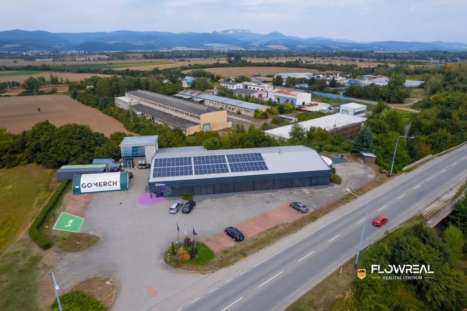 Gewerbe, Dubnica nad Váhom – Gelände aus der Drohne