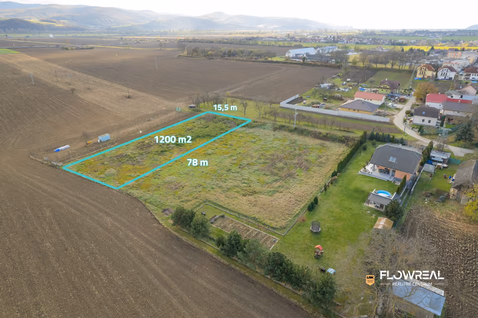 Grundstück 1.210 m², Melčice-Lieskové