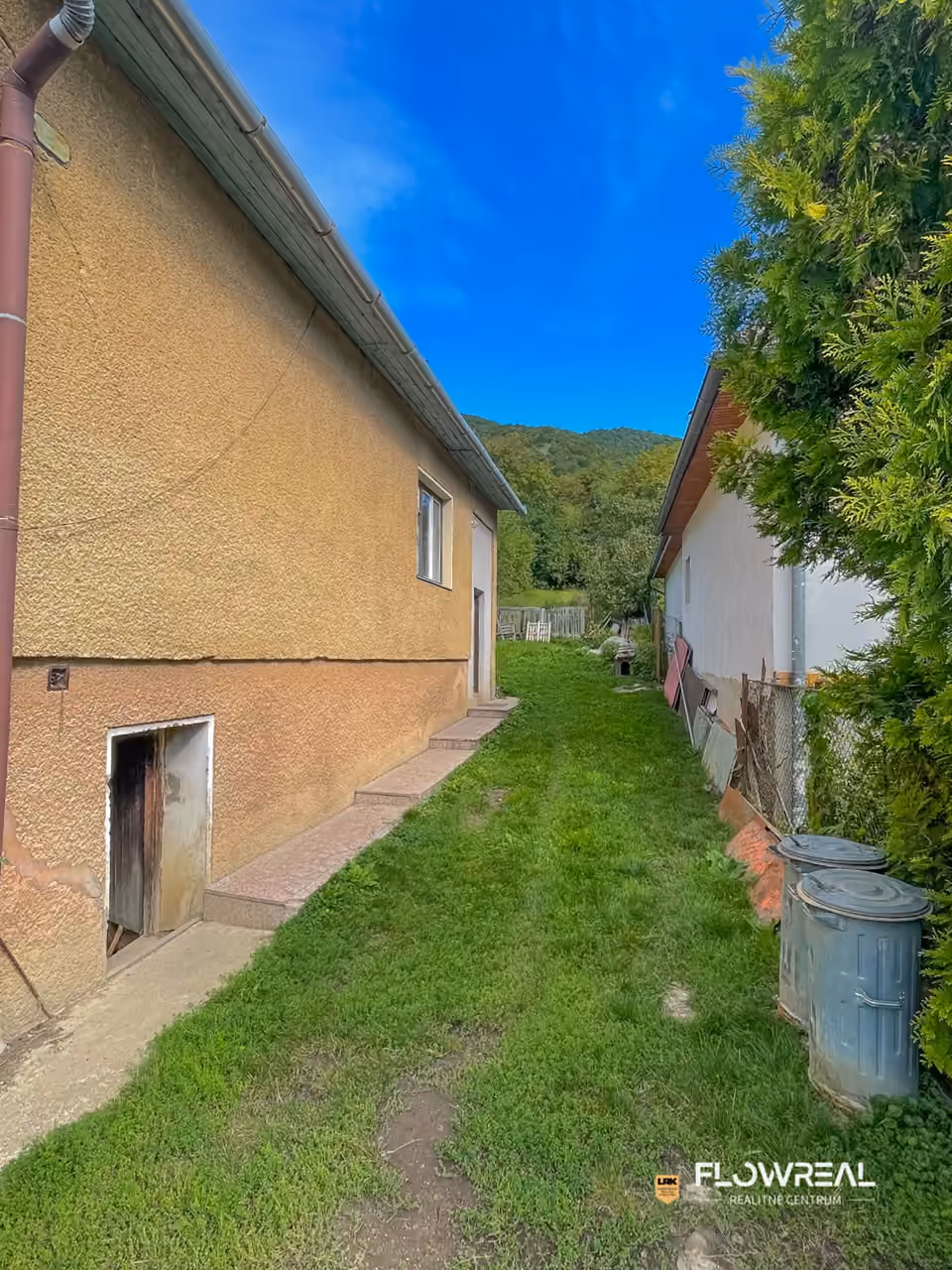 House, 4 rooms, Košecké Podhradie – house exterior