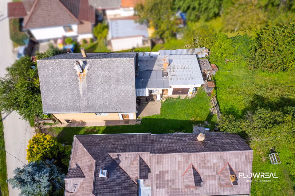 House, 4 rooms, Košecké Podhradie – house from a drone