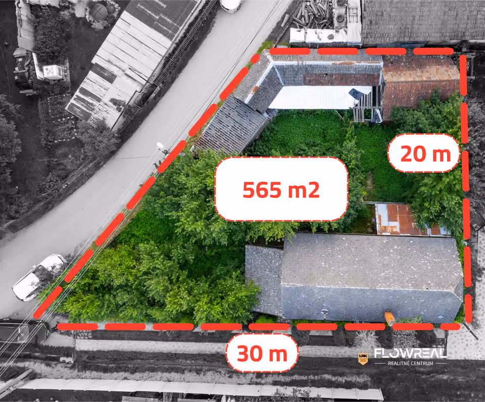 Haus, 2 Zimmer, Košecké Podhradie – Grundstück mit eingezeichneten Grenzen