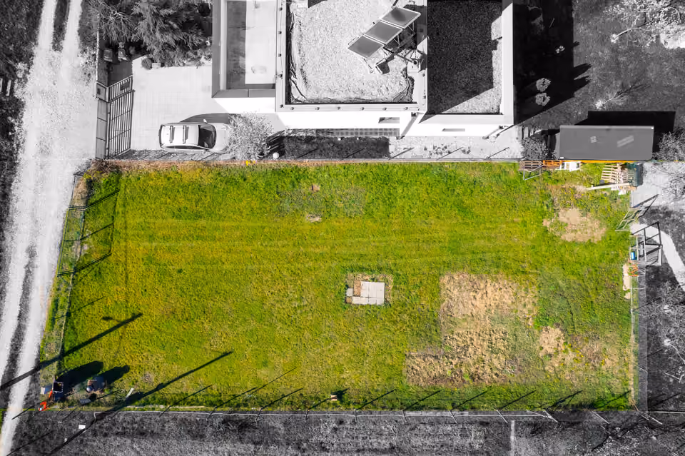 Grundstück 585 m², Zamarovce – Grundstück aus der Drohne