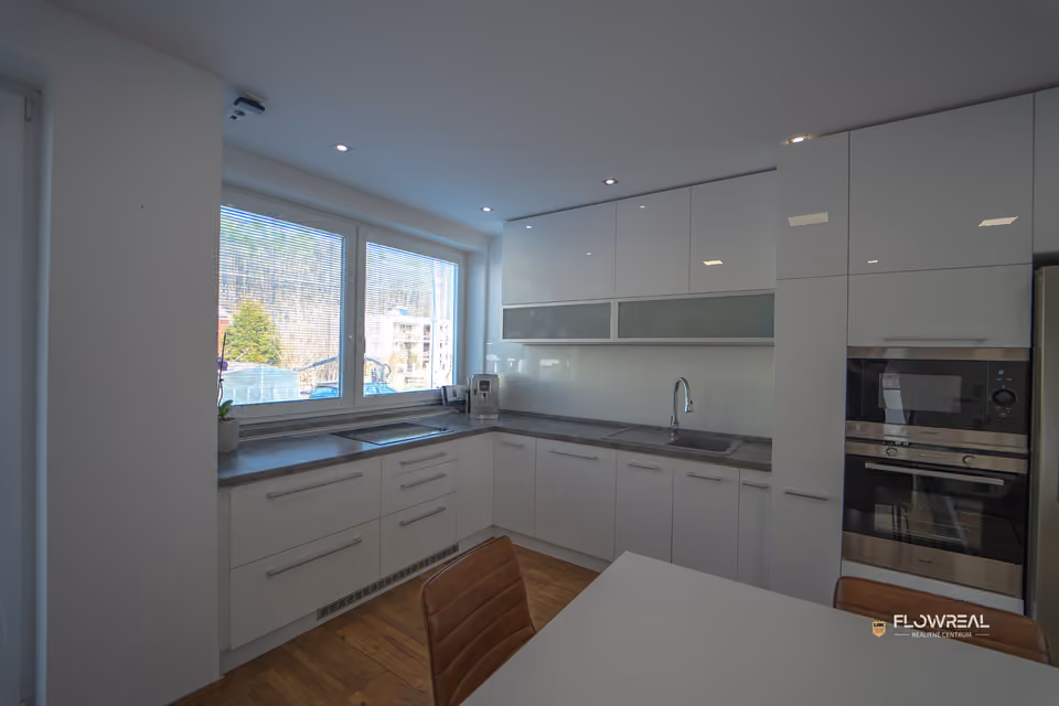 Haus, 5 Zimmer, Ilava – Küche