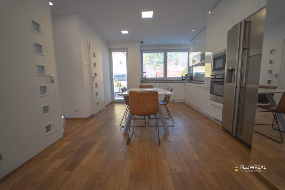 Haus, 5 Zimmer, Ilava – Küche